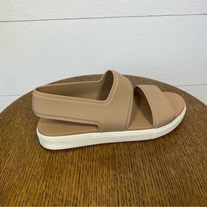 Vince, tan rubber, platform sandal